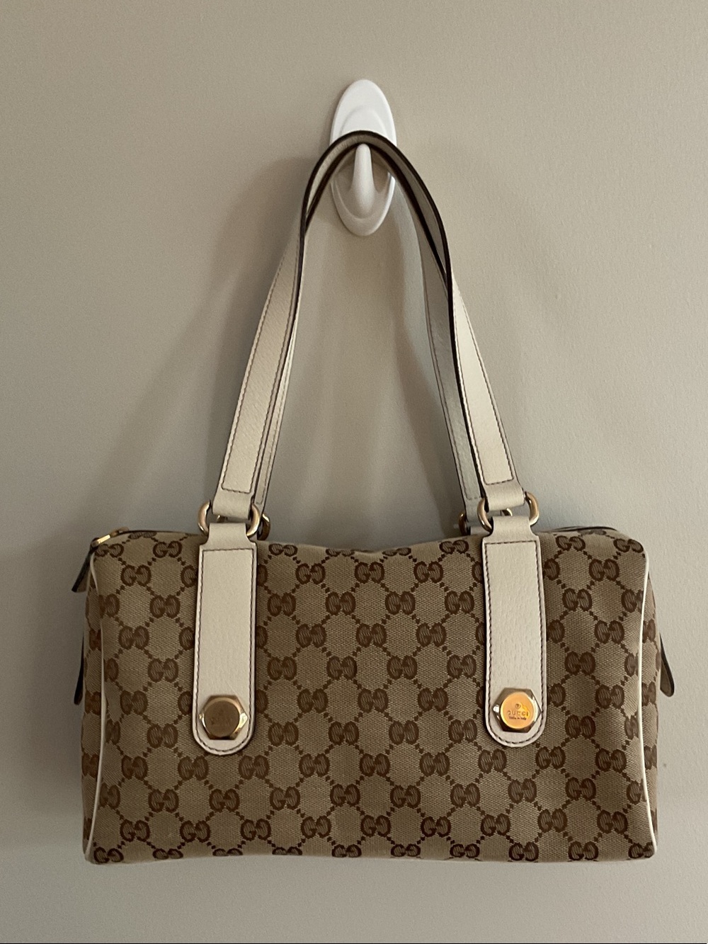 Gucci GG Canvas Boston Shoulder Bag White Leather Trim Beige Monogram. Italy